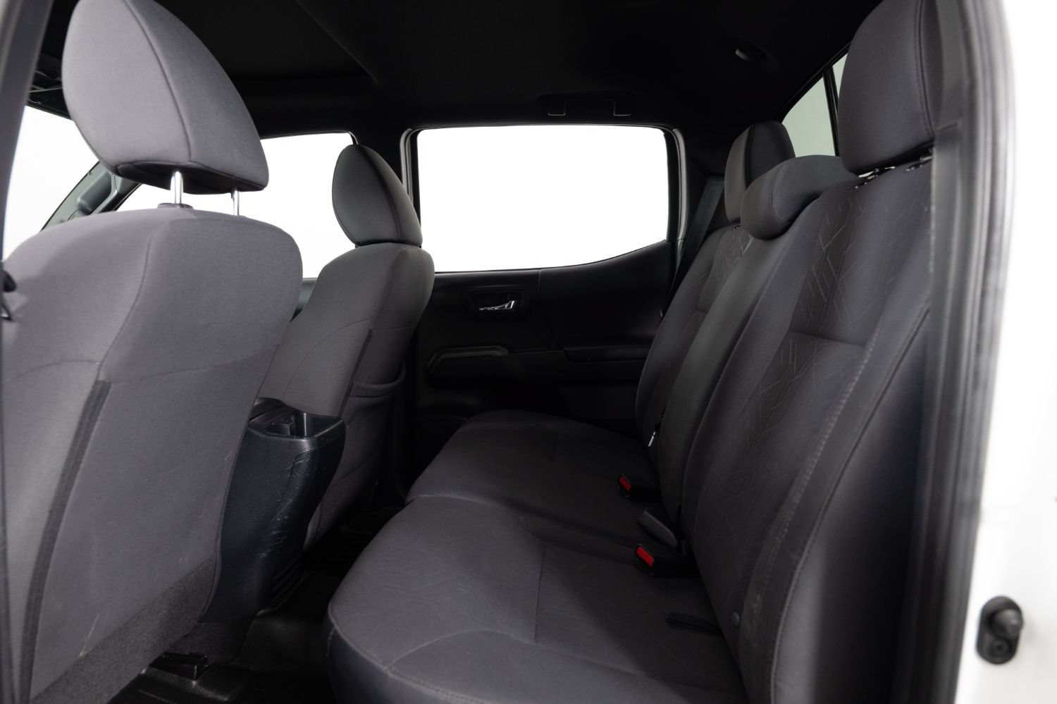 Used 2017 Toyota Tacoma TRD Off-Road w/ Premium & Technology Package AWD/4WD image 18