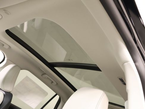 New 2026 Lincoln Aviator AWD w/ Jet Appearance Package image 17