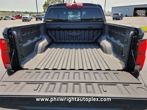 New 2025 Chevrolet Colorado ZR2 w/ Off-Road Front Bumper Package image 9
