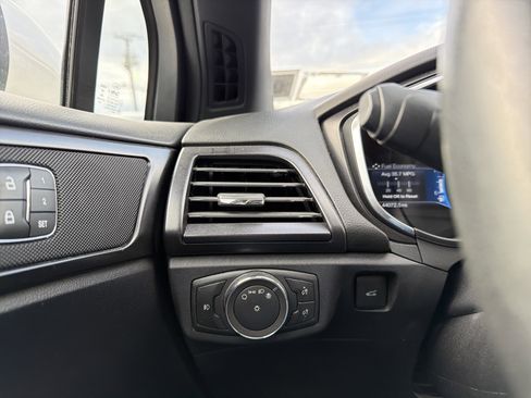 Used 2020 Ford Fusion Energi Titanium image 21