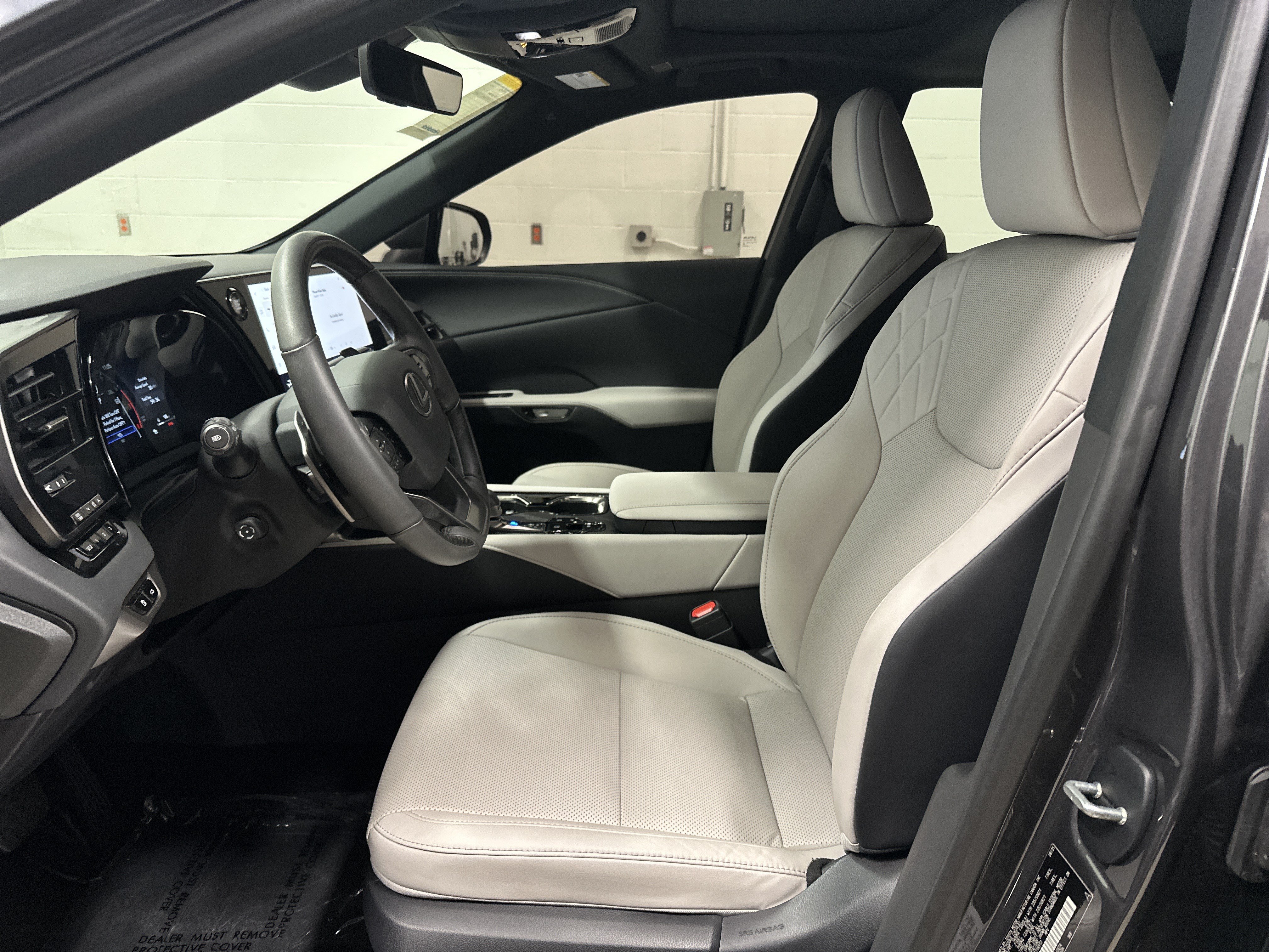 Certified 2025 Lexus RX 350 Premium AWD/4WD image 16