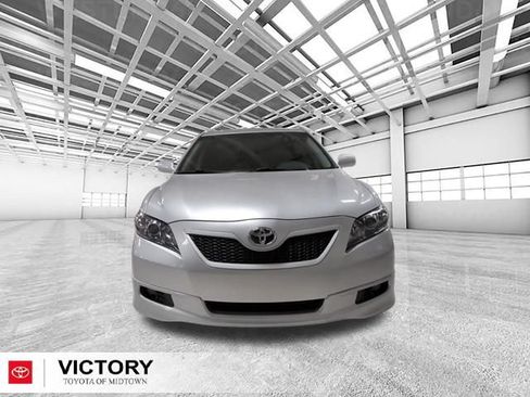 Used 2009 Toyota Camry SE FWD image 10