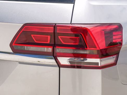 Used 2019 Volkswagen Atlas SE FWD image 10