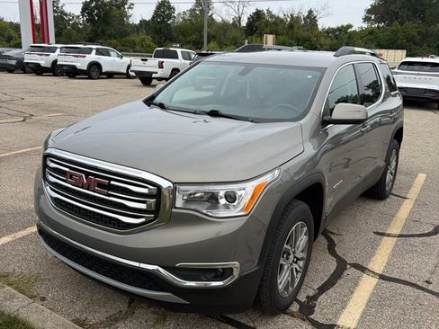 Used 2019 GMC Acadia SLE AWD/4WD image 1