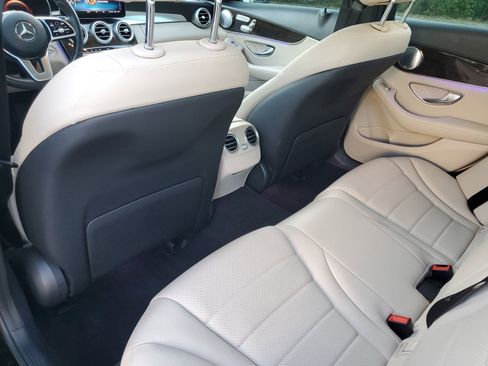 Used 2021 Mercedes-Benz C 300 Sedan w/ Premium Package image 23