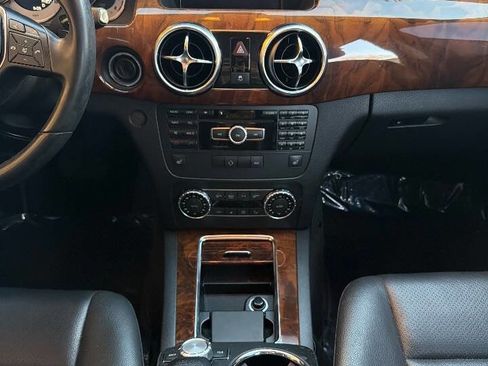 Used 2013 Mercedes-Benz GLK 350 GLK 350 4dr SUV image 9