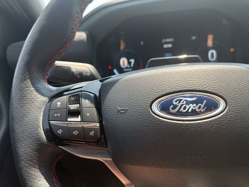 Used 2025 Ford Explorer ST-Line AWD/4WD image 27