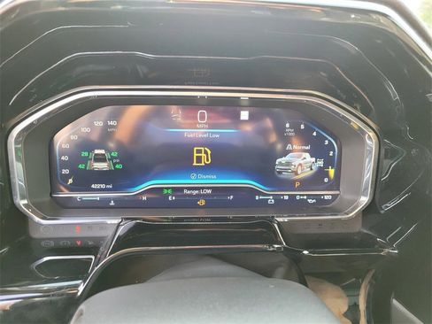 Used 2022 Chevrolet Silverado 1500 High Country w/ High Country Premium Package image 36