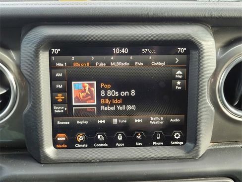 Used 2023 Jeep Gladiator Overland image 18