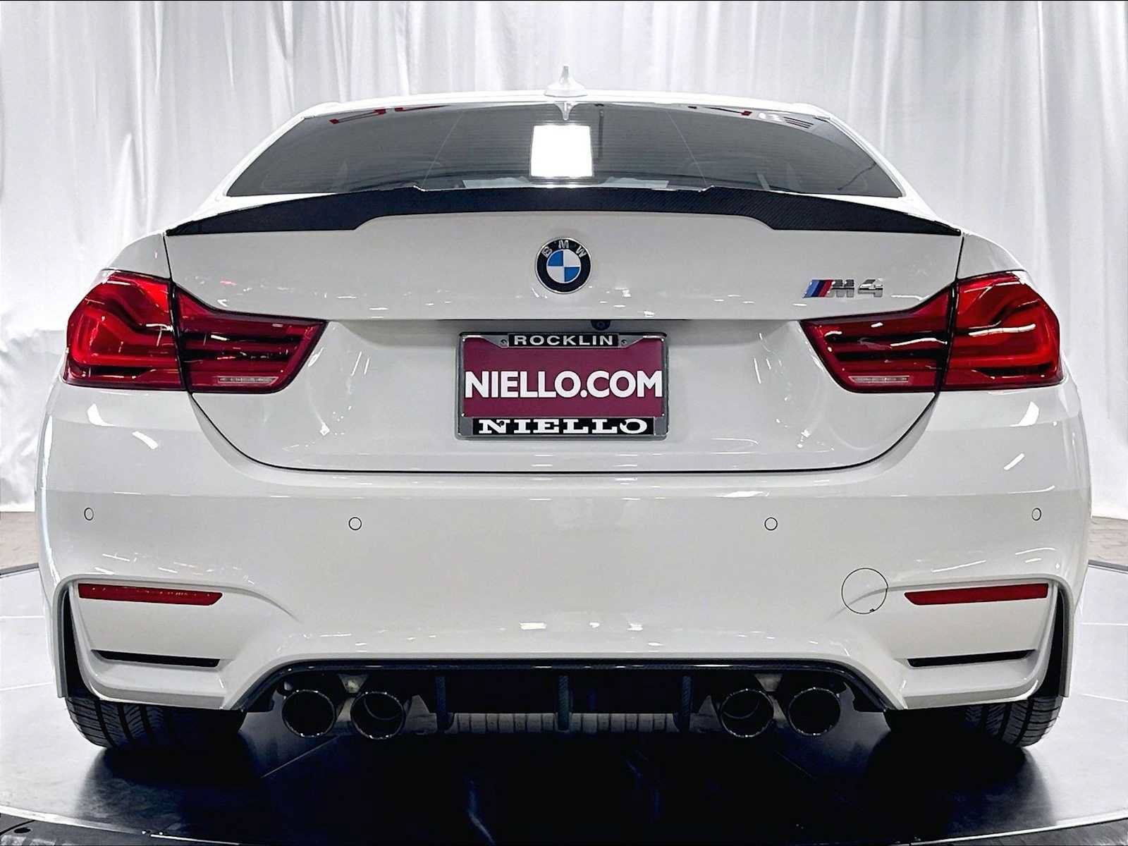 Used 2019 BMW M4 Coupe w/ Executive Package RWD image 8