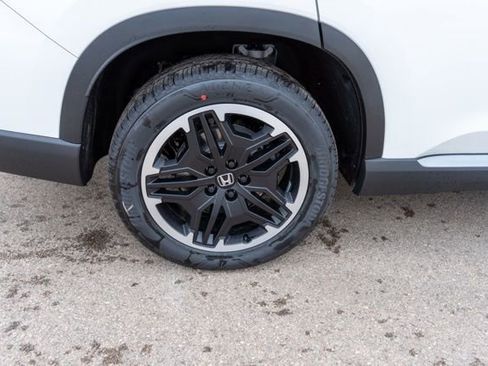 New 2026 Honda Pilot Touring image 10