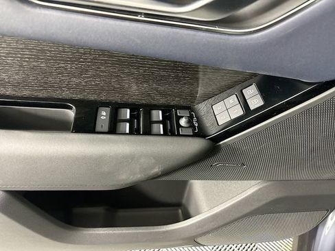 Used 2026 Land Rover Range Rover Velar Dynamic SE AWD/4WD image 20