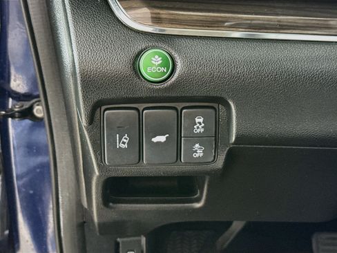 Used 2015 Honda CR-V Touring image 9