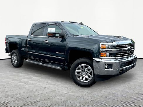 Used 2017 Chevrolet Silverado 2500 LTZ w/ Duramax Plus Package AWD/4WD image 3