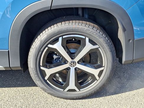 New 2026 Volkswagen Tiguan SE image 5