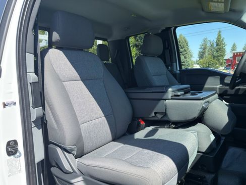 New 2025 Ford F350 XL w/ XL Chrome Package image 30