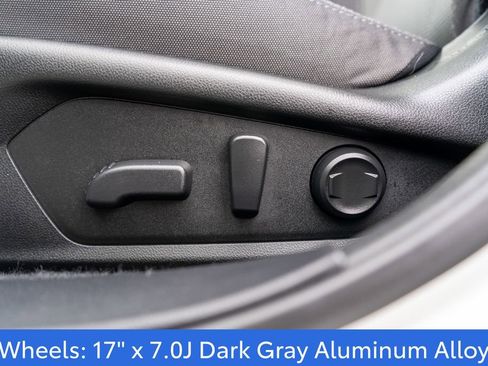 Used 2024 Subaru Crosstrek 2.0i Premium image 19