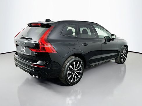 Used 2025 Volvo XC60 B5 Plus image 7