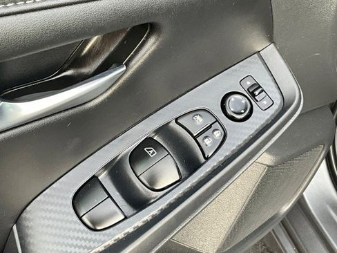 Used 2023 Nissan Sentra SV image 24