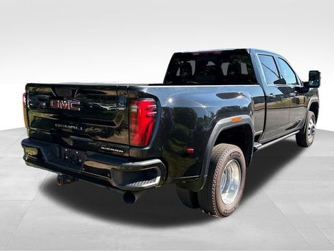 Used 2024 GMC Sierra 3500 Denali w/ Denali Reserve Package AWD/4WD image 3