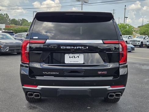 Used 2026 GMC Yukon XL Denali w/ Sun & Power Step Package AWD/4WD image 9
