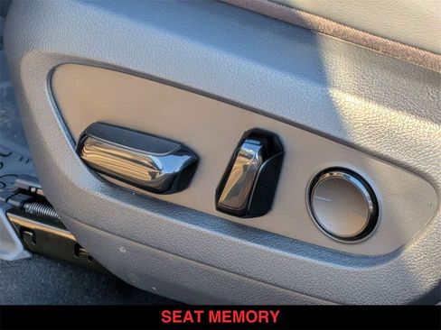 Used 2025 Lexus RX 350 Premium w/ Convenience Package image 8