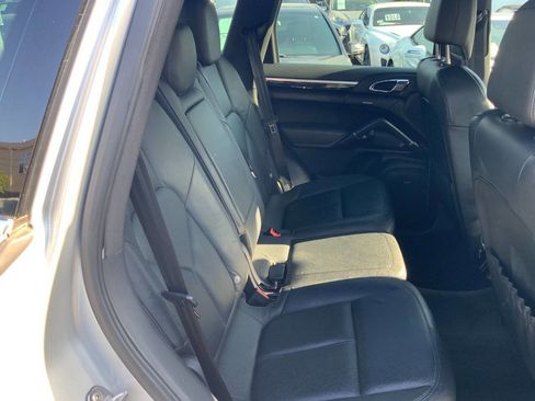 Used 2012 Porsche Cayenne AWD/4WD image 30