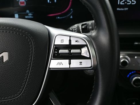 Used 2025 Kia Telluride S AWD/4WD image 29