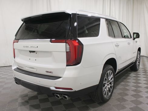 Used 2025 GMC Yukon Denali w/ Denali Reserve Package AWD/4WD image 33