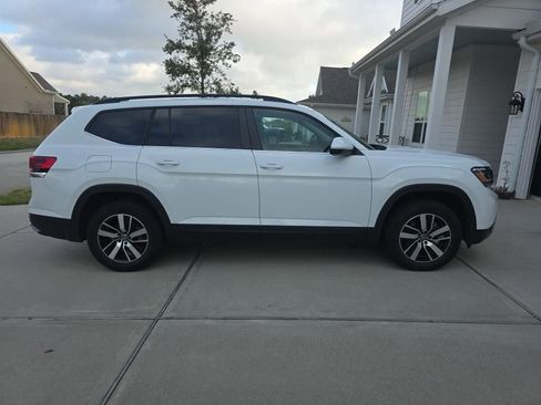 Used 2022 Volkswagen Atlas SE AWD/4WD image 2