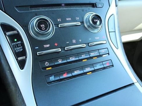 Used 2017 Lincoln MKX Reserve w/ Lincoln MKX Climate Package AWD/4WD image 19