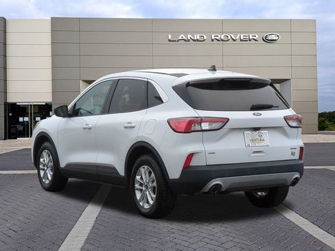 Used 2022 Ford Escape SE image 7