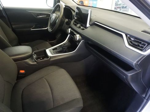 Certified 2025 Toyota RAV4 XLE AWD/4WD image 24