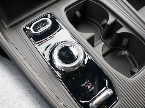 New 2026 Jeep Cherokee Laredo AWD/4WD image 23