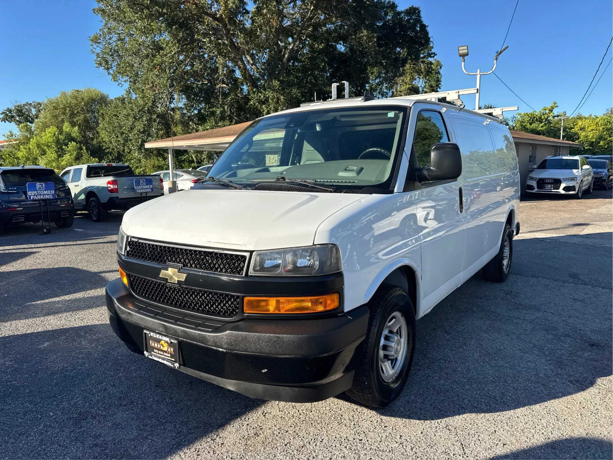 Used 2020 Chevrolet Express 2500 w/ Driver Convenience Package RWD image 3