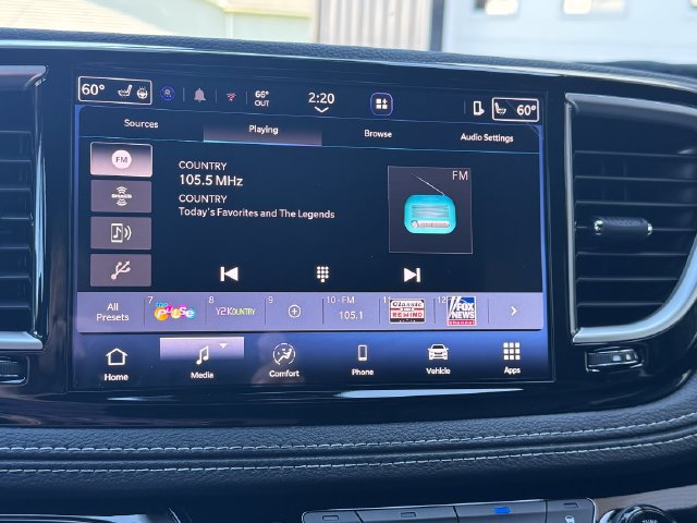New 2027 Chrysler Pacifica Select FWD image 15