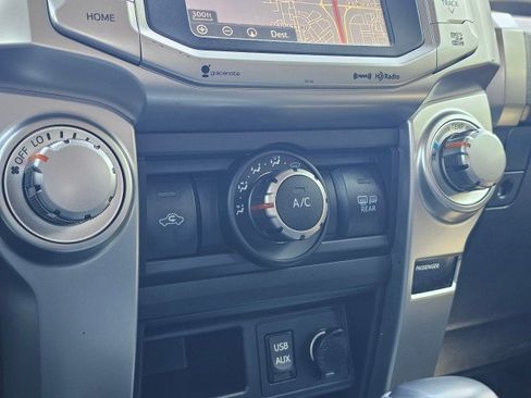 Used 2016 Toyota 4Runner SR5 AWD/4WD image 34
