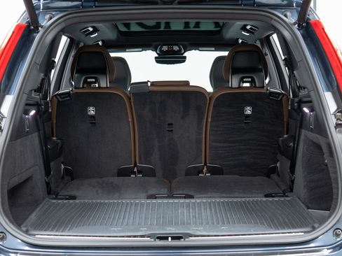 Used 2024 Volvo XC90 B6 Plus w/ Protection Package Premier image 10