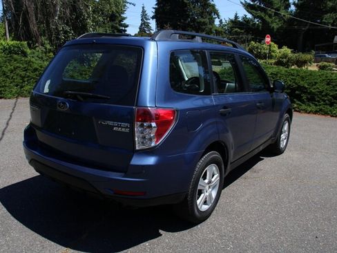 Used 2011 Subaru Forester 2.5X w/ Alloy Wheel Value Pkg AWD/4WD image 3