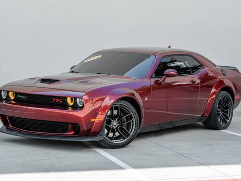 Used 2022 Dodge Challenger R/T Scat Pack RWD image 2