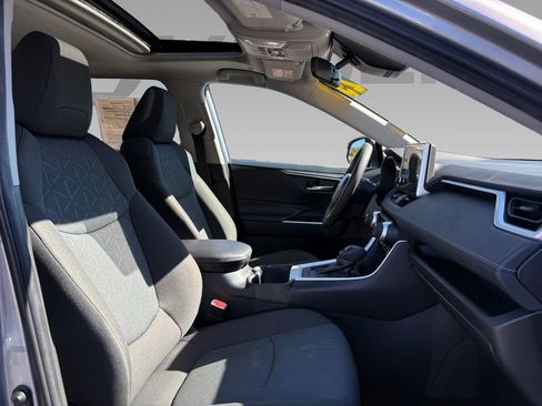 Used 2023 Toyota RAV4 XLE image 9