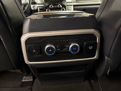 Used 2024 Ford Expedition Max XLT image 27