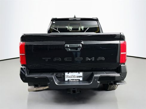 Used 2025 Toyota Tacoma TRD Off-Road w/ TRD Off Road Upgrade Package image 6