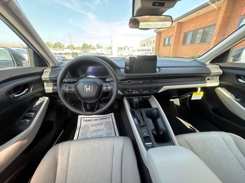 Used 2026 Honda Accord LX image 25