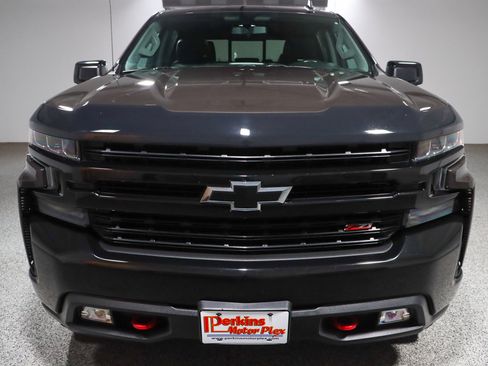Used 2021 Chevrolet Silverado 1500 LT Trail Boss w/ Convenience Package II AWD/4WD image 4