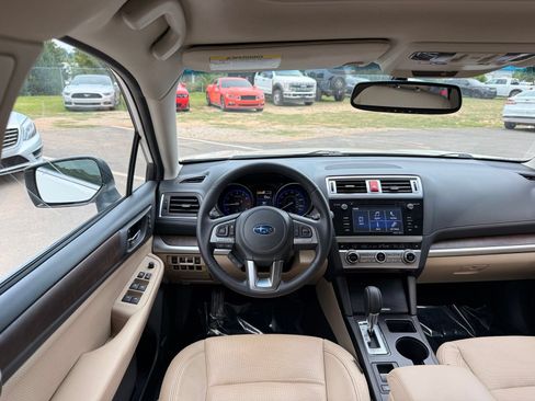 Used 2017 Subaru Outback 2.5i Limited AWD/4WD image 29