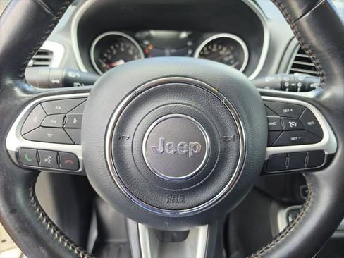 Certified 2018 Jeep Compass Latitude w/ Popular Equipment Group FWD image 27