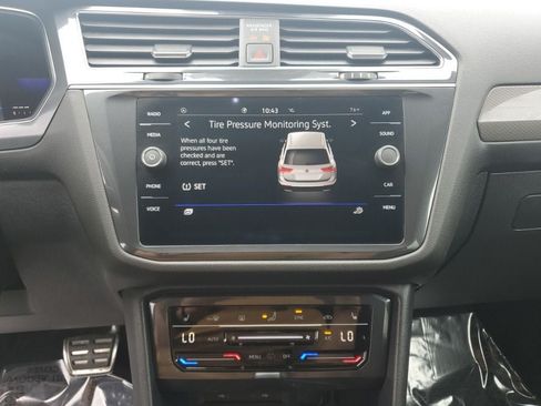 Used 2023 Volkswagen Tiguan SE R-Line FWD image 29