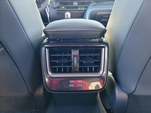 New 2026 Toyota Crown Signia image 12