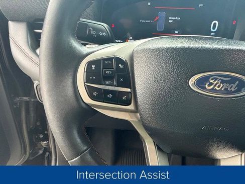 Certified 2025 Ford Explorer Active w/ Active Comfort Package RWD image 14
